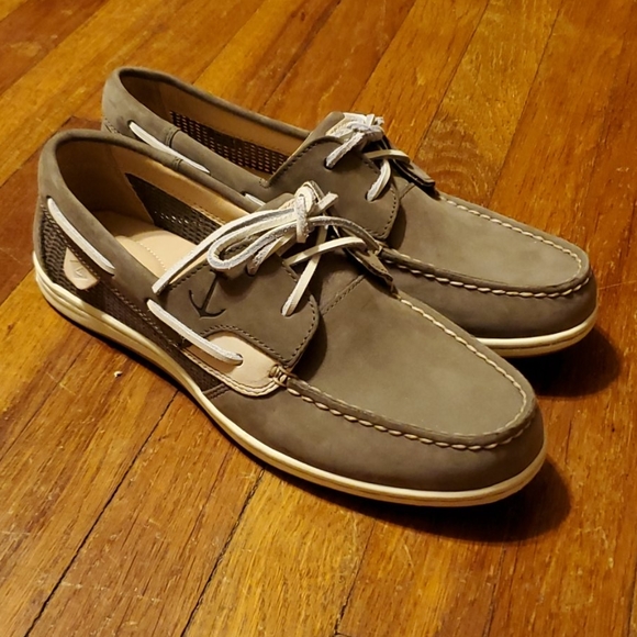boat shoes for narrow feet